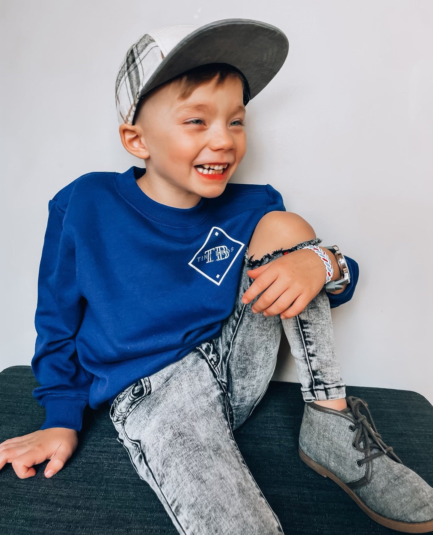 NAVY DIAMOND CREW SWEATSHIRT