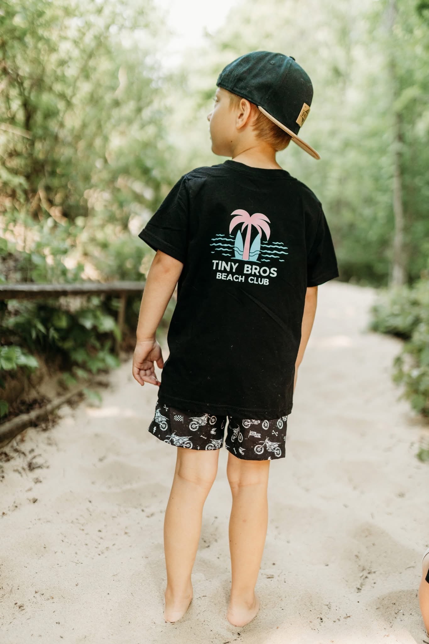 BEACH CLUB TEE