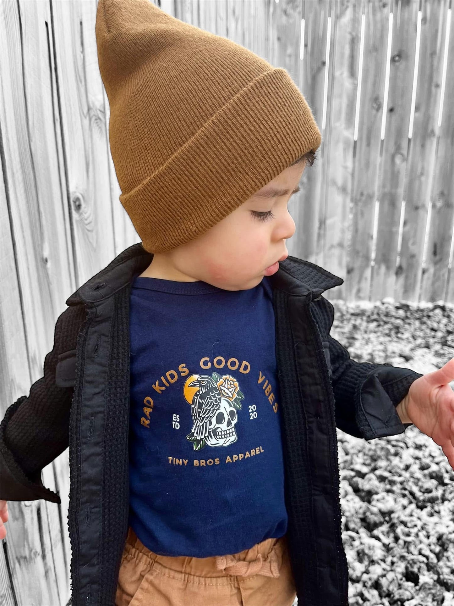 NAVY GRAPHIC TEE / HOODIE