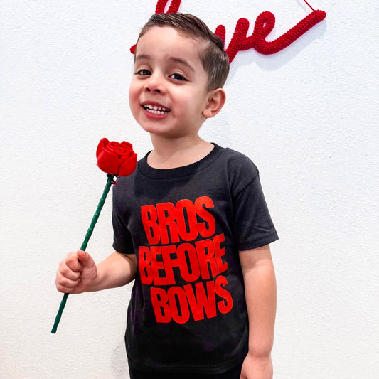 BROS BEFORE BOWS TEE